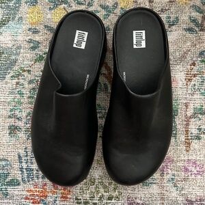 Fitflop Shuv Clogs